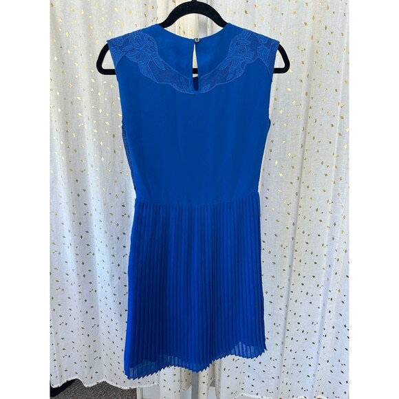 Ted Baker London Blue Saskiah Embroidered Lace Pleated Sleeveless Mini Dress 4 - Picture 5 of 8